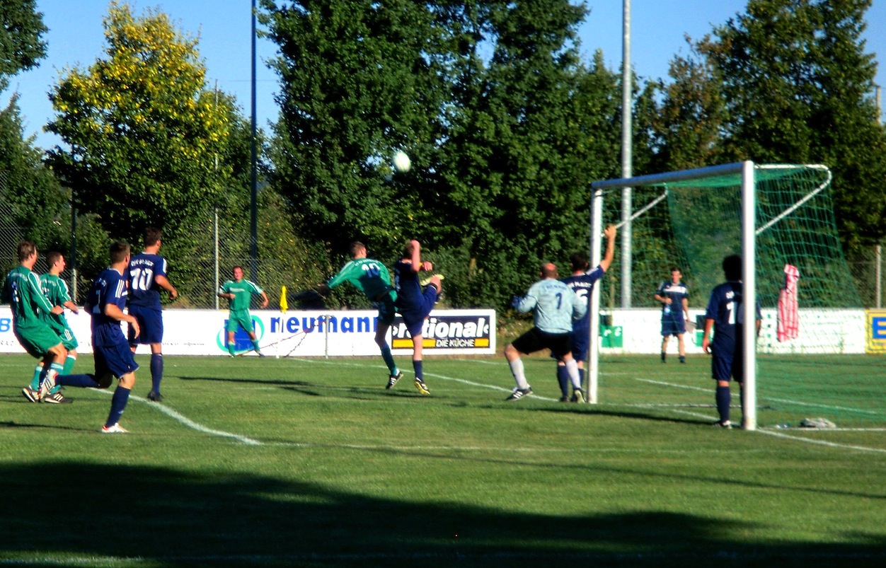 Hitzeschlacht am ersten Spieltag