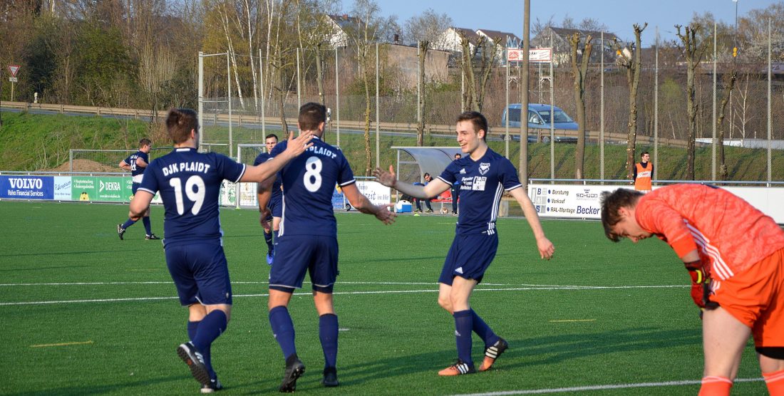 Erste siegt – Zwote nur Remis