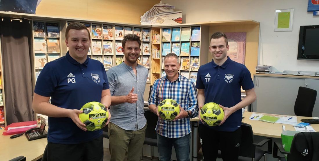 Neue Bälle für die DJK Kicker