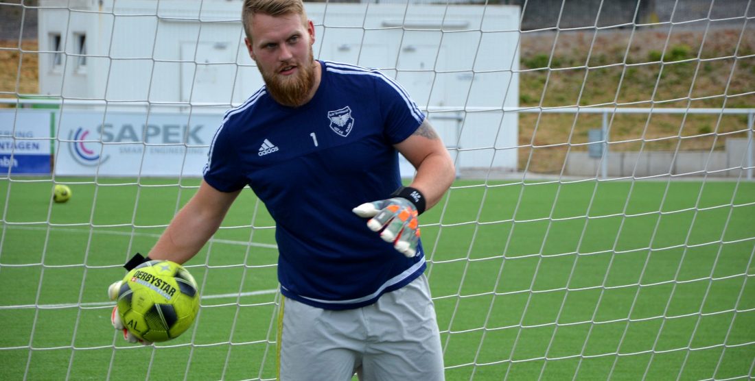 INTERVIEWS: GOALKEEPER EDITION!