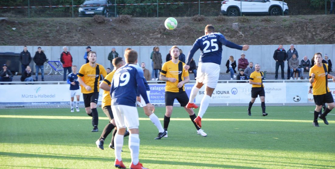 Sieg und Niederlage in gleicher Höhe