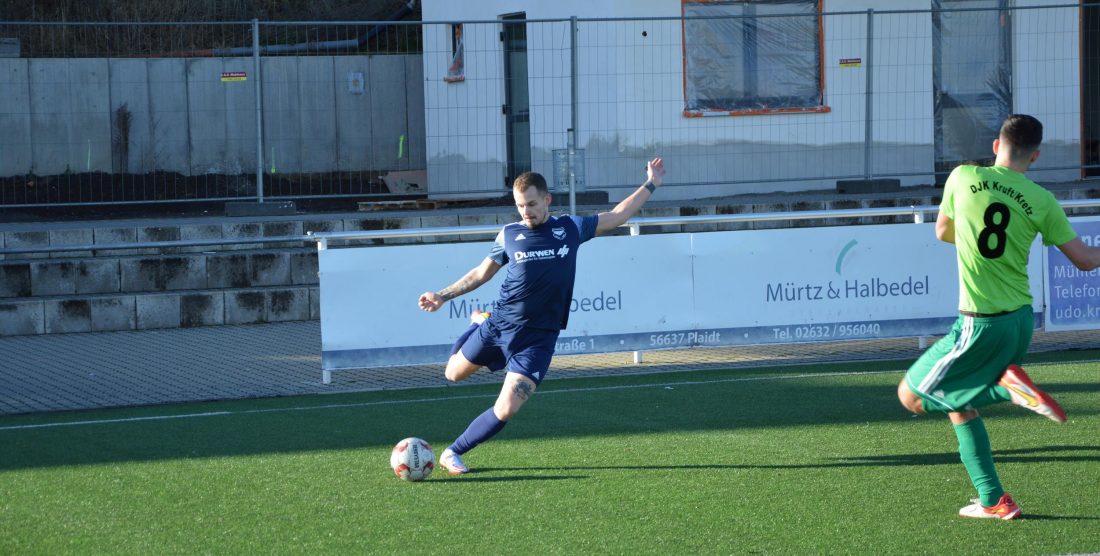 SIEG UND NIEDERLAGE FÜR DIE ADLER